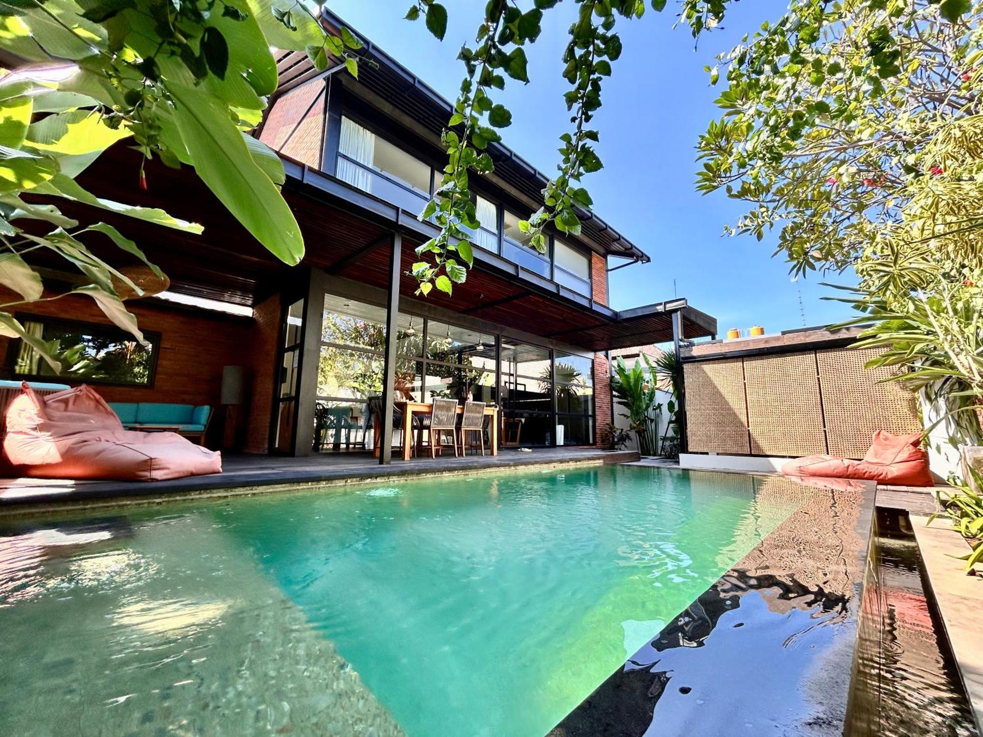 Karmagali Suites Adults Only & Private Pool Family Villas Санур Экстерьер фото